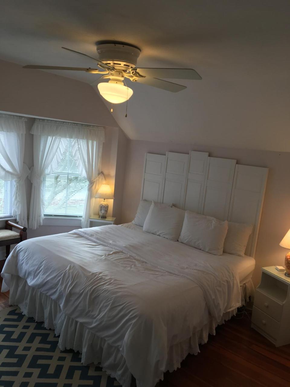 Bed and Breakfast House On Chase Creek Shelter Island Heights Esterno foto